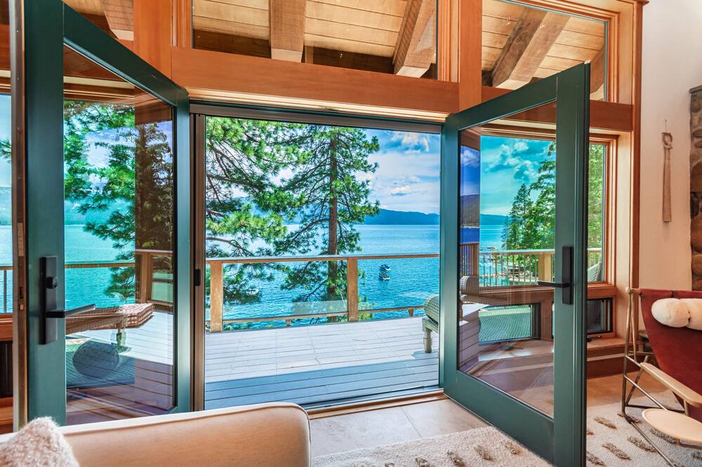 Photo of Patio Balcony in Crystal Bay
