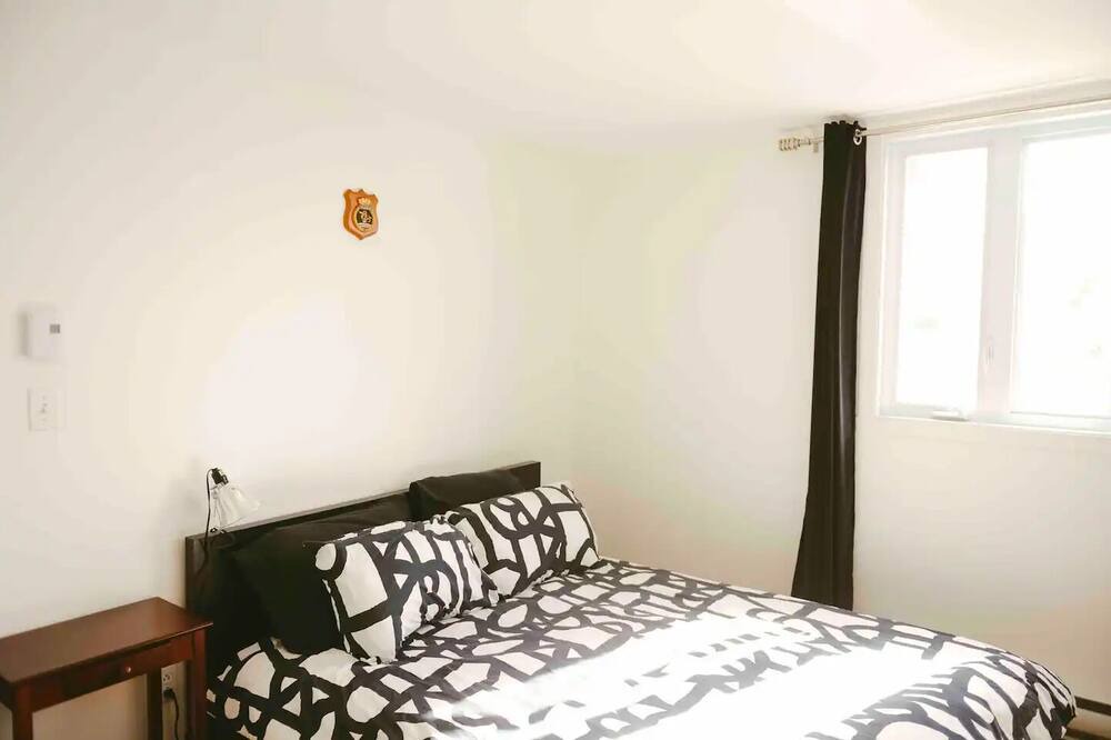 Photo of Bedroom in Isle aux Coudres