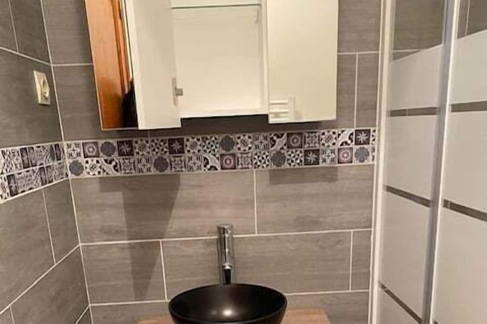 Photo of Bathroom in Saint-Senoch