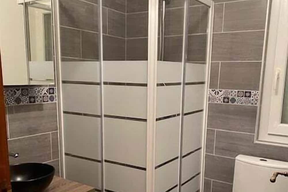 Photo of Bathroom in Saint-Senoch