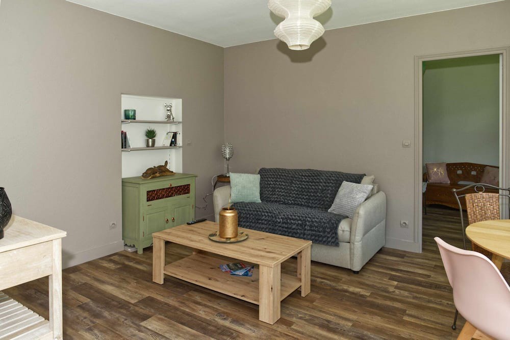 Photo of Livingroom in Saint-Senoch