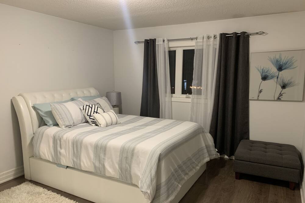 Photo of Bedroom in Angus