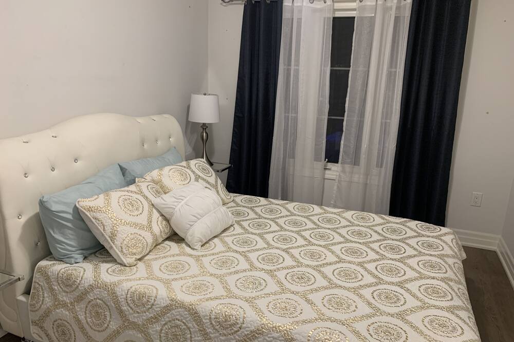 Photo of Bedroom in Angus