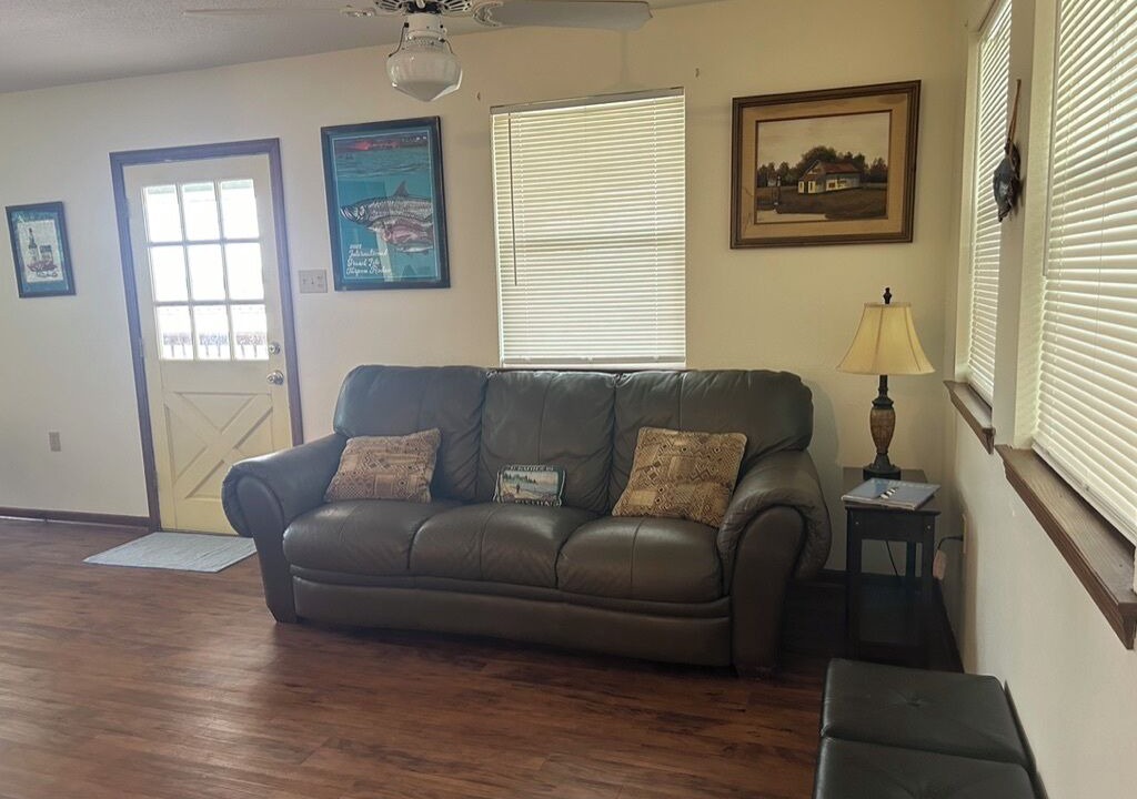 Photo of Livingroom in Lafitte