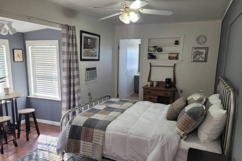 Photo of Bedroom in Fort Davis