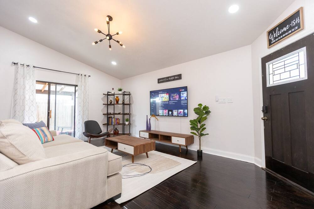 Photo of Livingroom in Fossil Creek