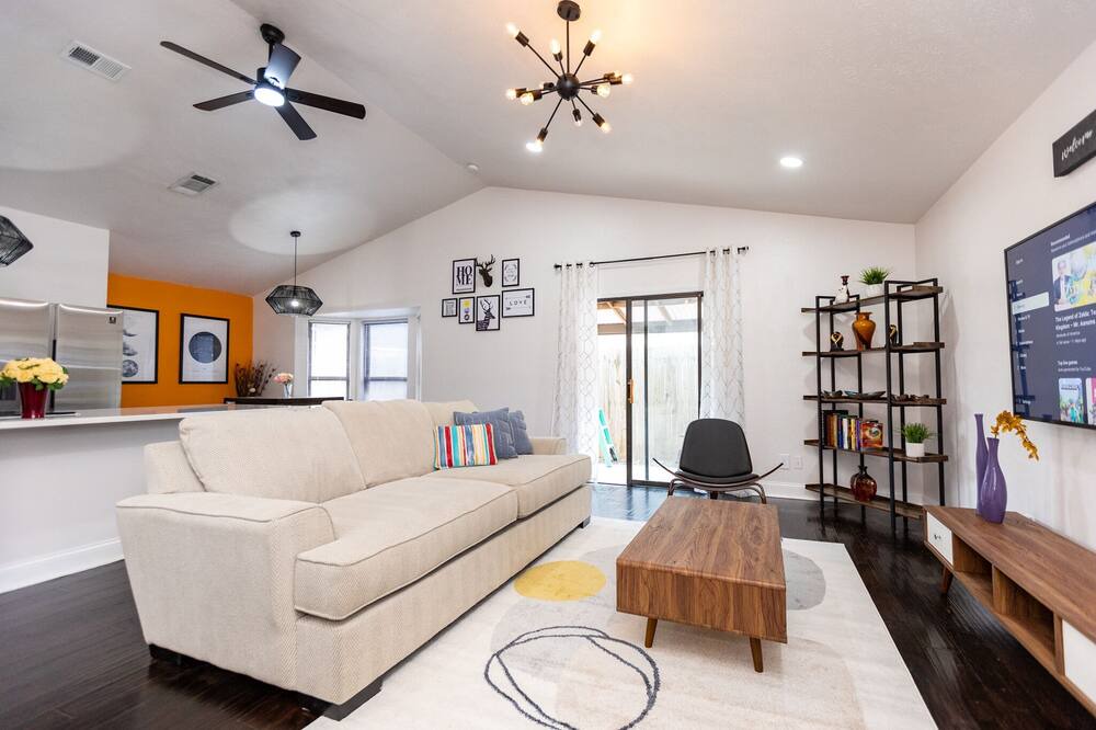 Photo of Livingroom in Fossil Creek