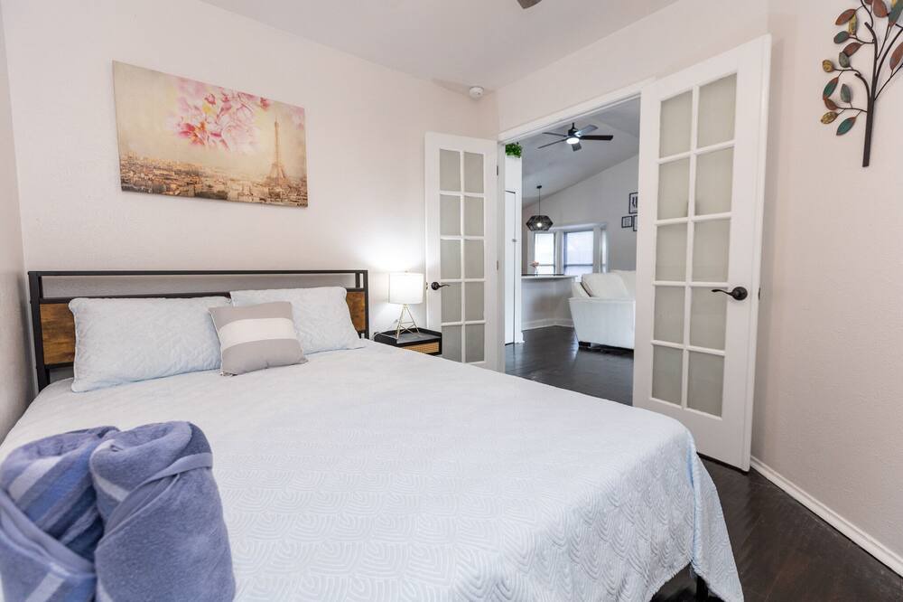 Photo of Bedroom in Fossil Creek
