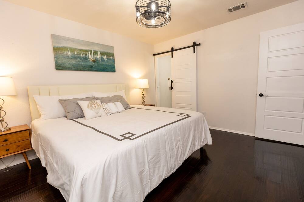 Photo of Bedroom in Fossil Creek