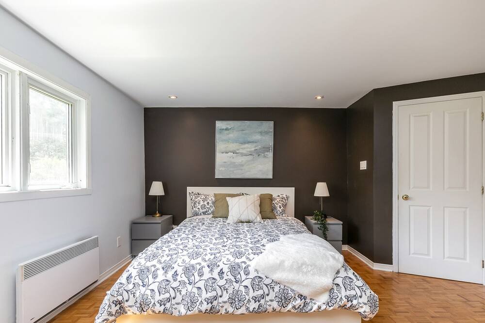 Photo of Bedroom in Brossard