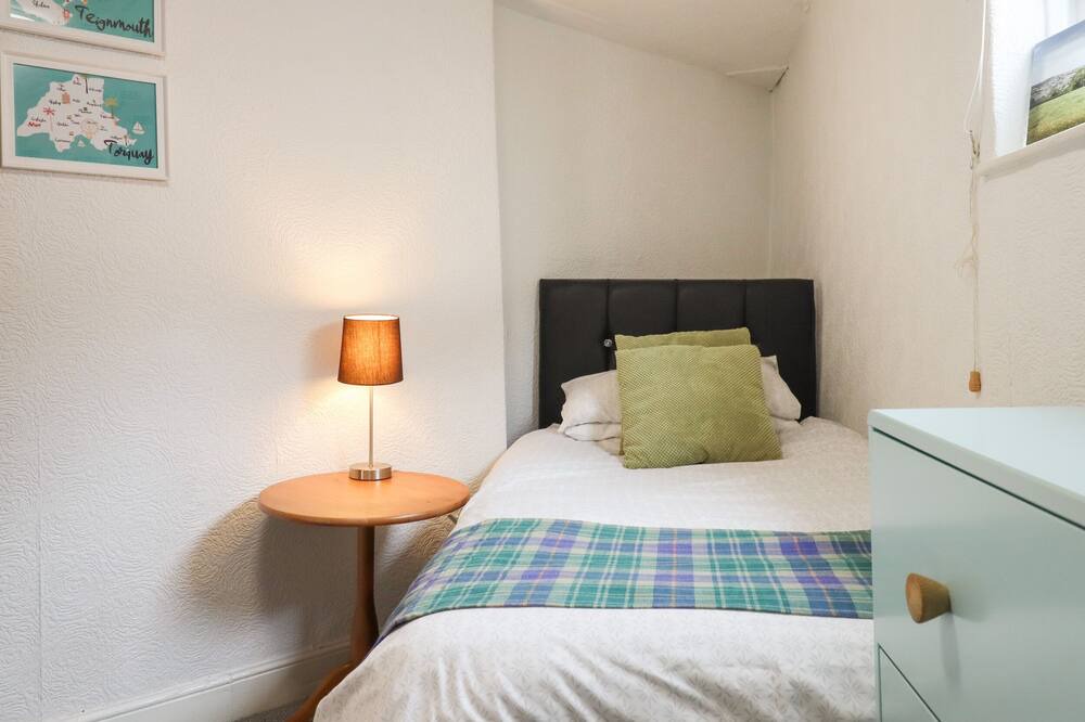 Photo of Bedroom in Stokeinteignhead