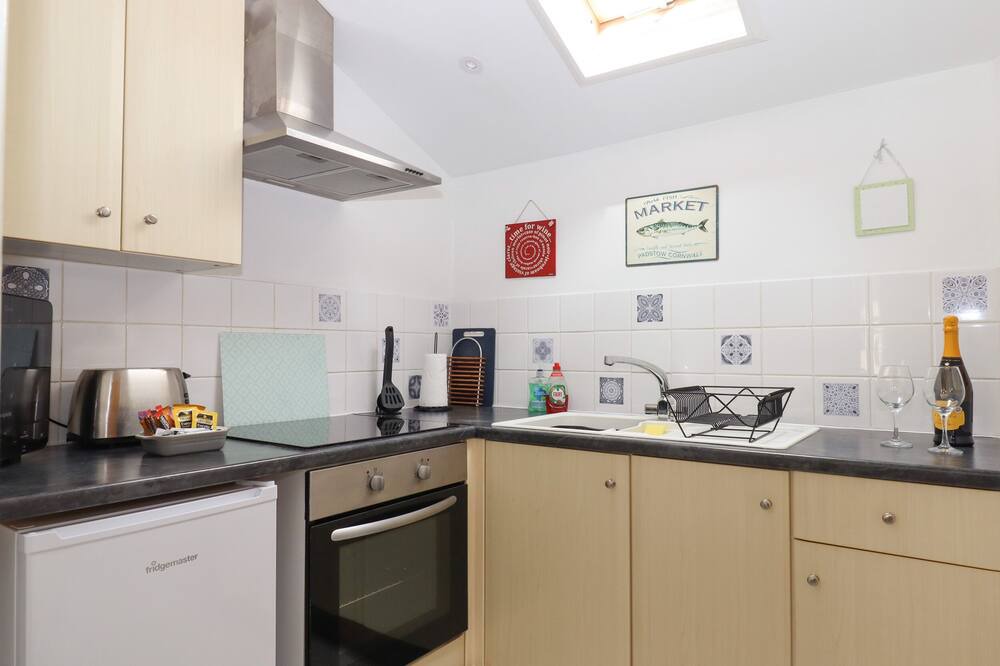 Photo of Kitchen in Stokeinteignhead