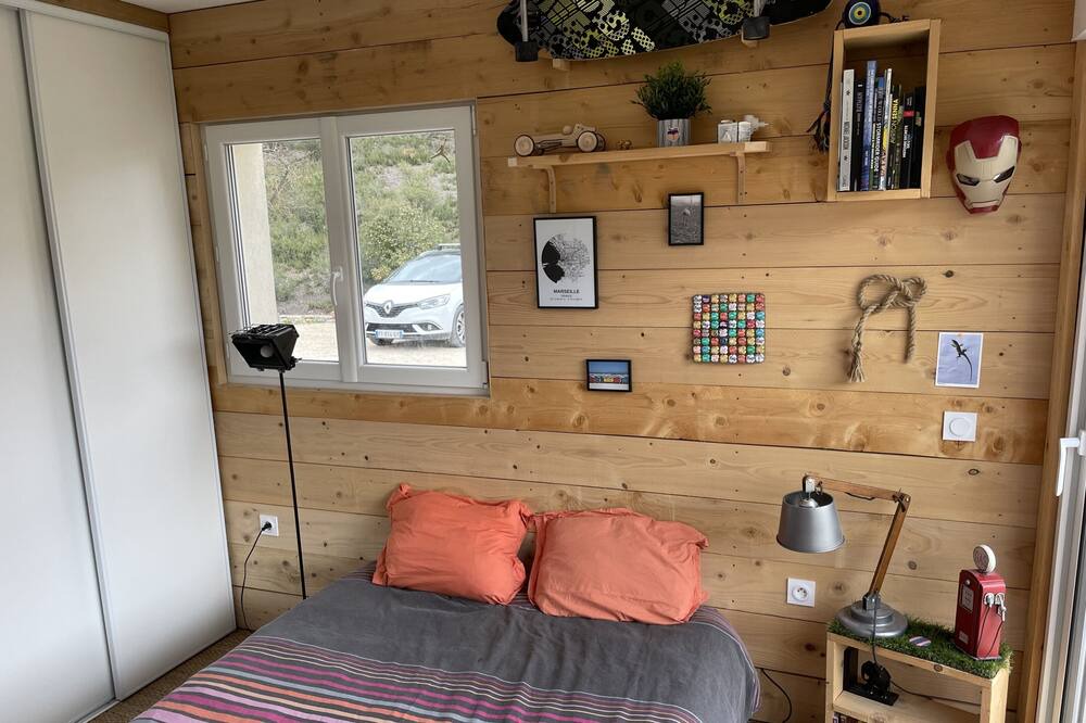 Photo of Bedroom in Bouc-Bel-Air