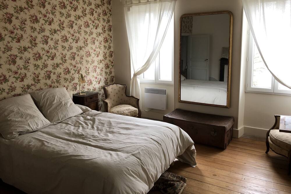 Photo of Bedroom in Lacrouzette