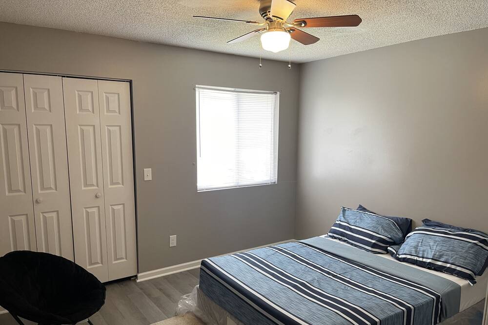 Photo of Bedroom in Hinesville