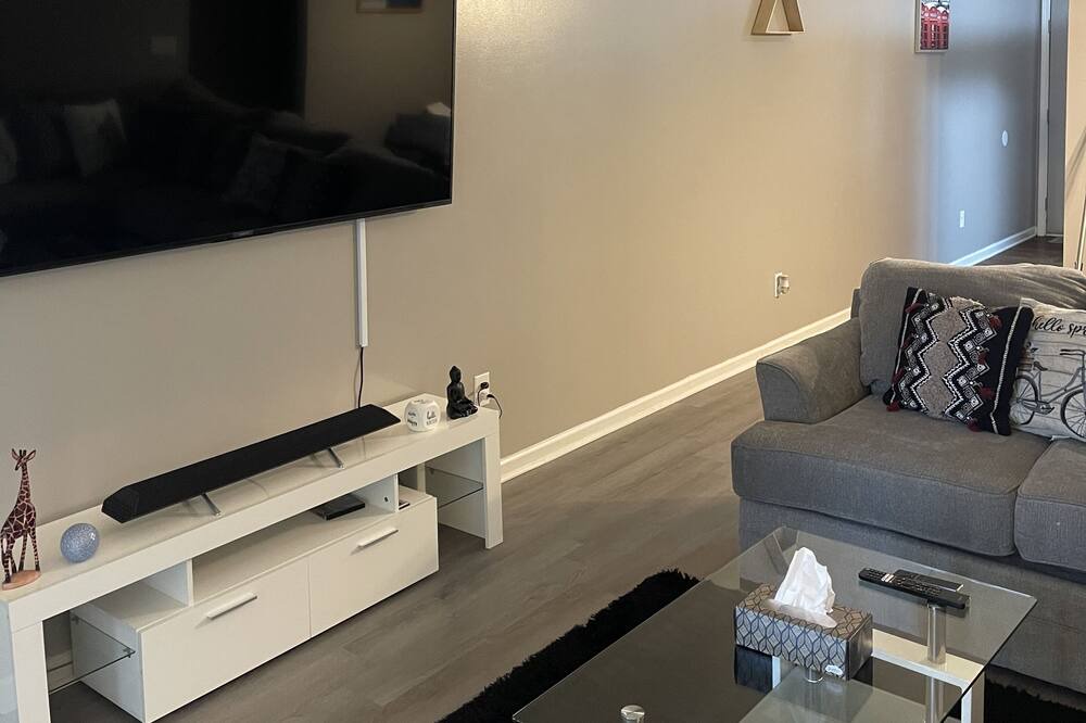 Photo of Livingroom in Hinesville