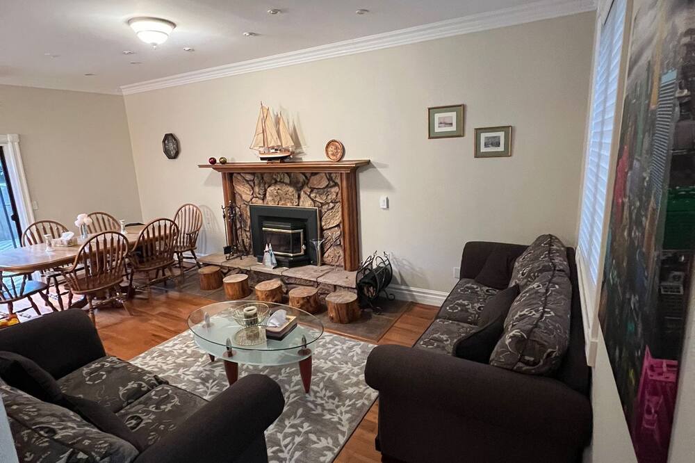 Photo of Livingroom in Sharon