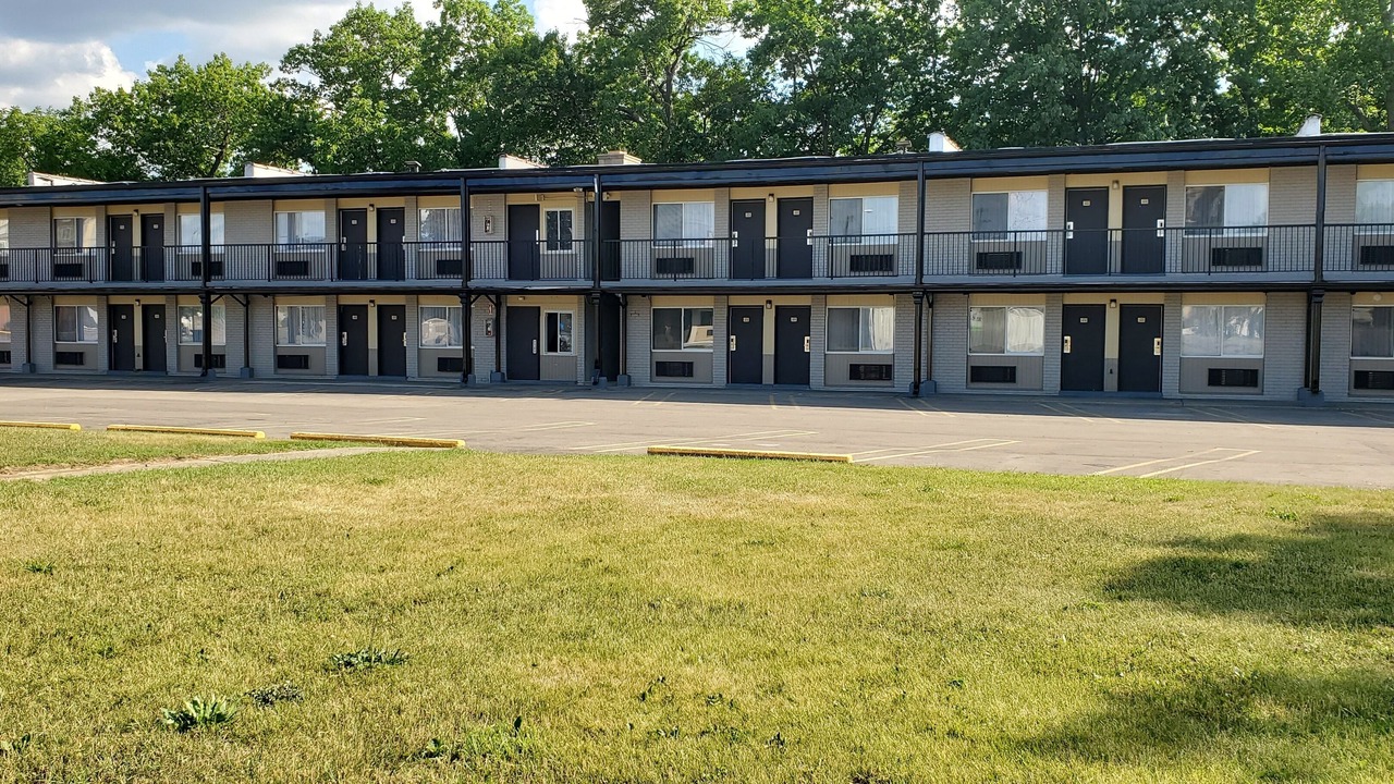 Photo of Outdoor in Livonia