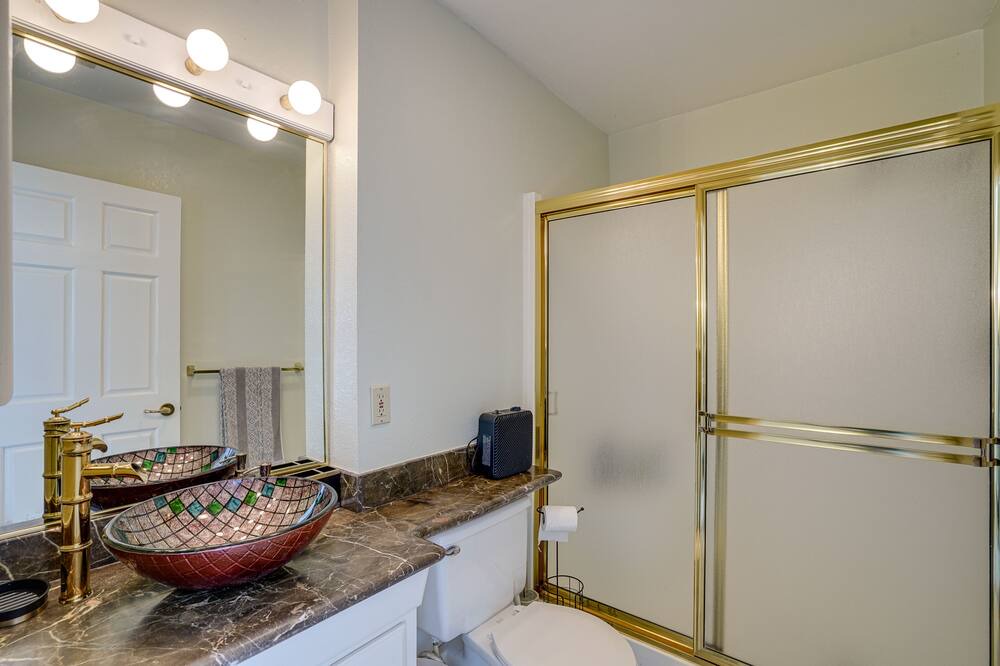 Photo of Bathroom in Pleasanton