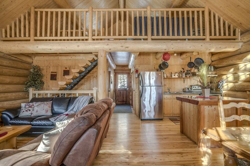 Photo of Livingroom in Lac-aux-Sables