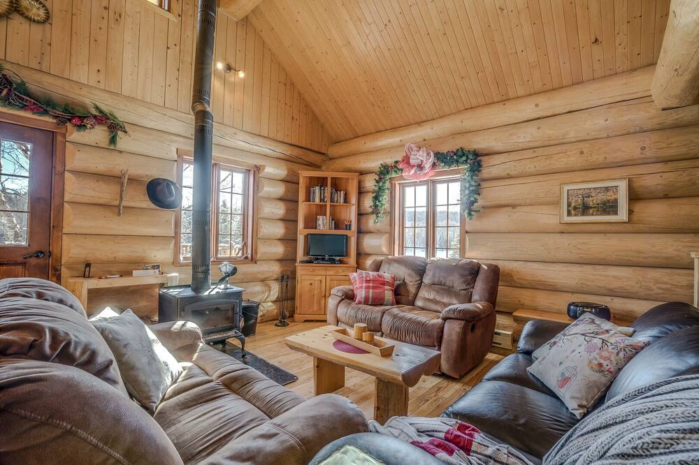 Photo of Livingroom in Lac-aux-Sables