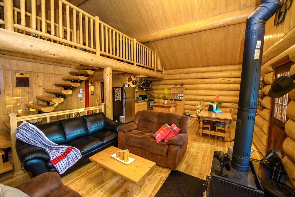Photo of Livingroom in Lac-aux-Sables