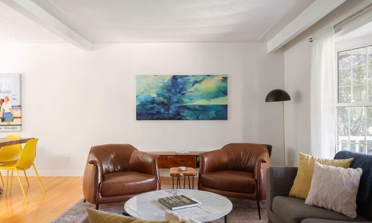Photo of Livingroom in Kincardine