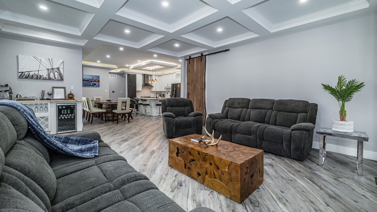 Photo of Livingroom in Colpoys Bay