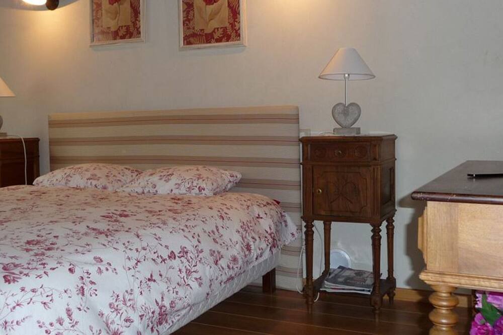 Photo of Bedroom in Moyrazes