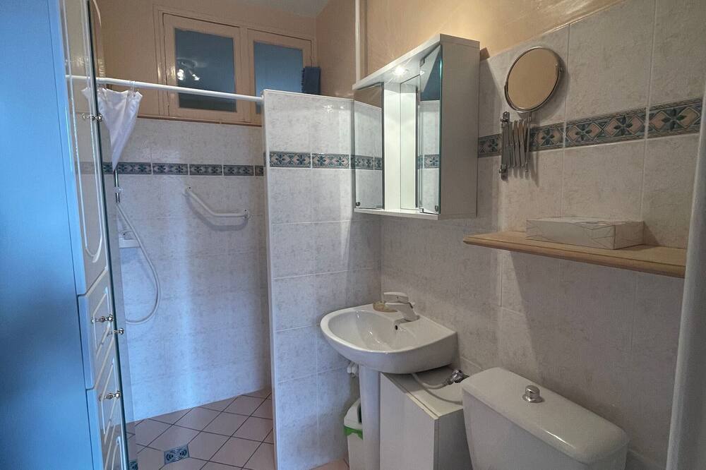 Photo of Bathroom in Cransac
