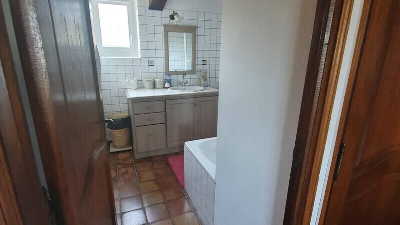 Photo of Kitchen in Les Mages