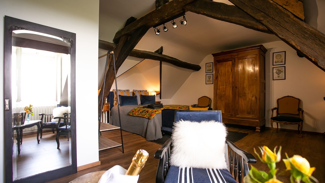 Photo of Bedroom in Gennes