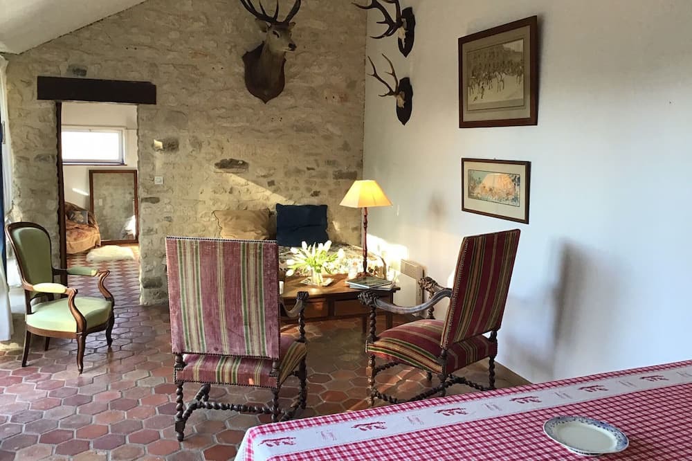 Photo of Bedroom in Villaines-la-Carelle