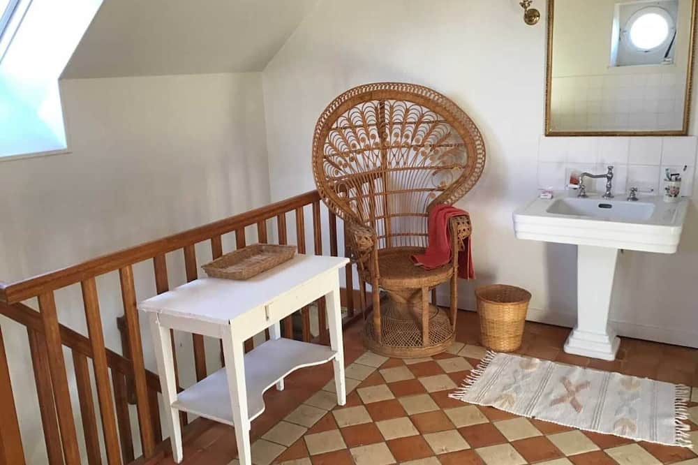Photo of Others in Villaines-la-Carelle