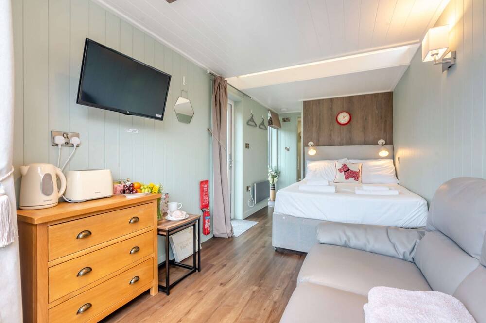 Photo of Others in Bretforton