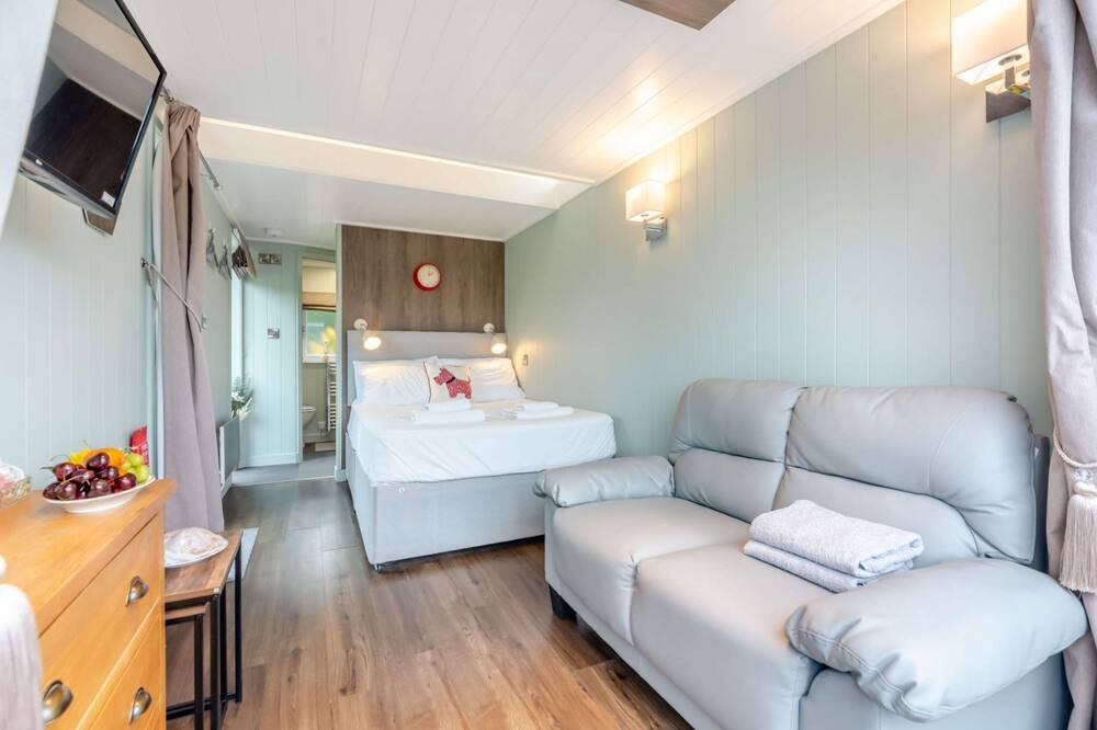 Photo of Others in Bretforton