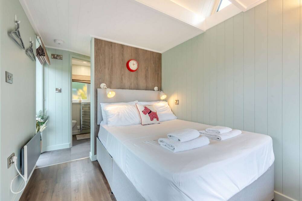 Photo of Others in Bretforton