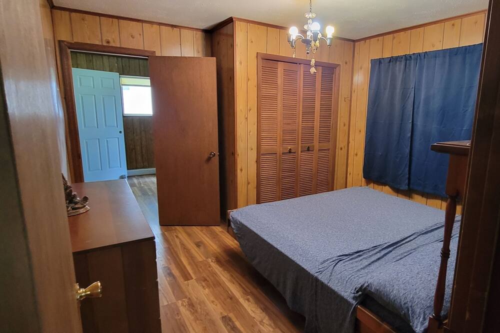 Photo of Bedroom in Pittsburg