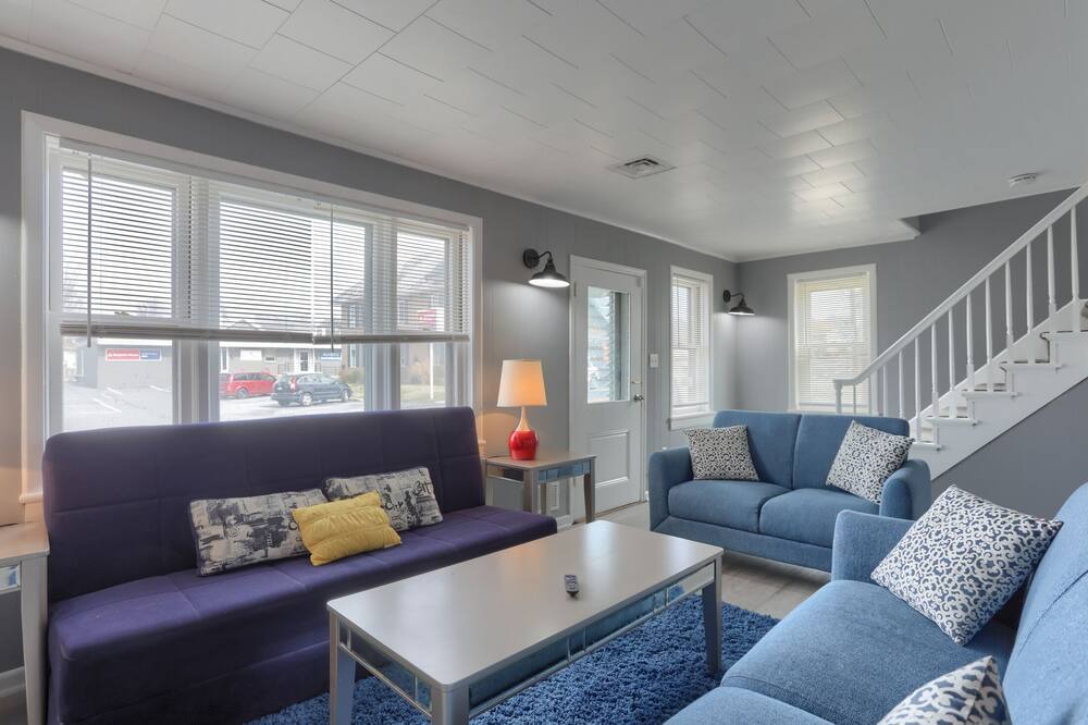 Photo of Livingroom in Hershey