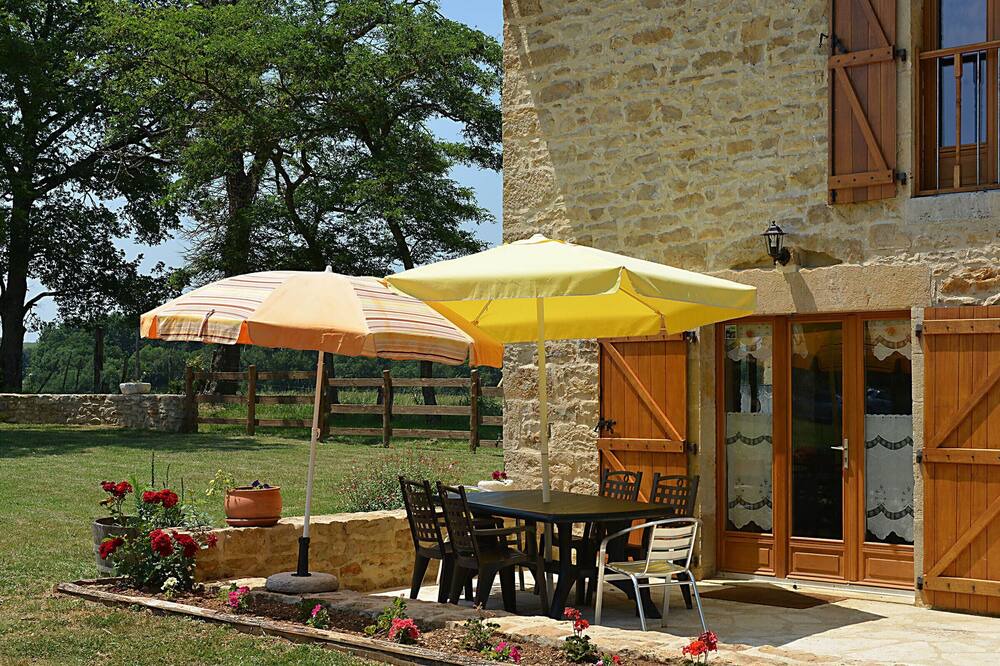 Photo of Outdoor in Villeneuve d'Aveyron
