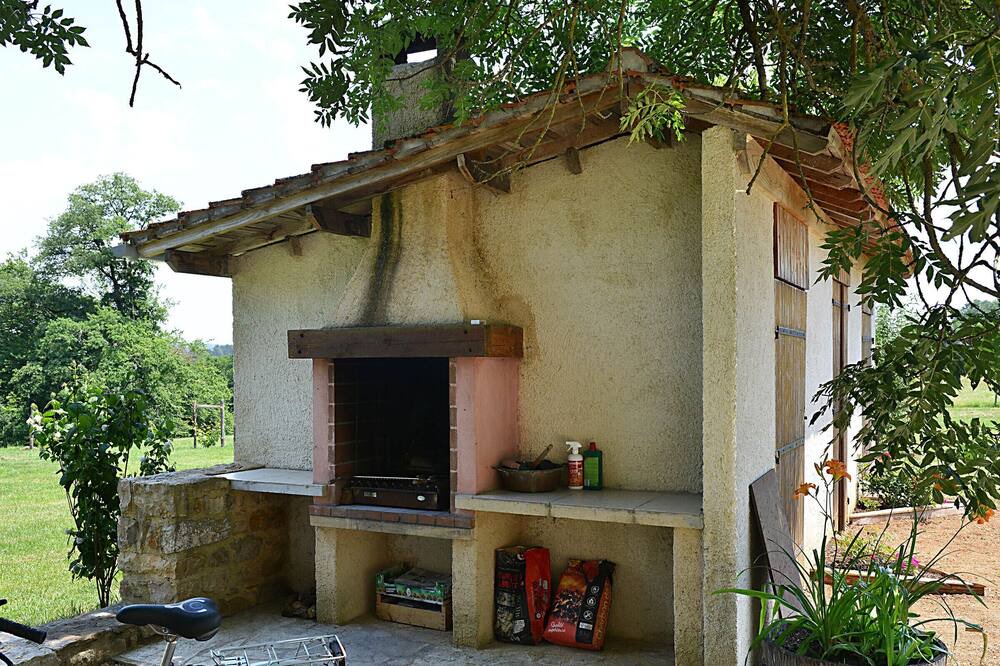 Photo of Outdoor in Villeneuve d'Aveyron