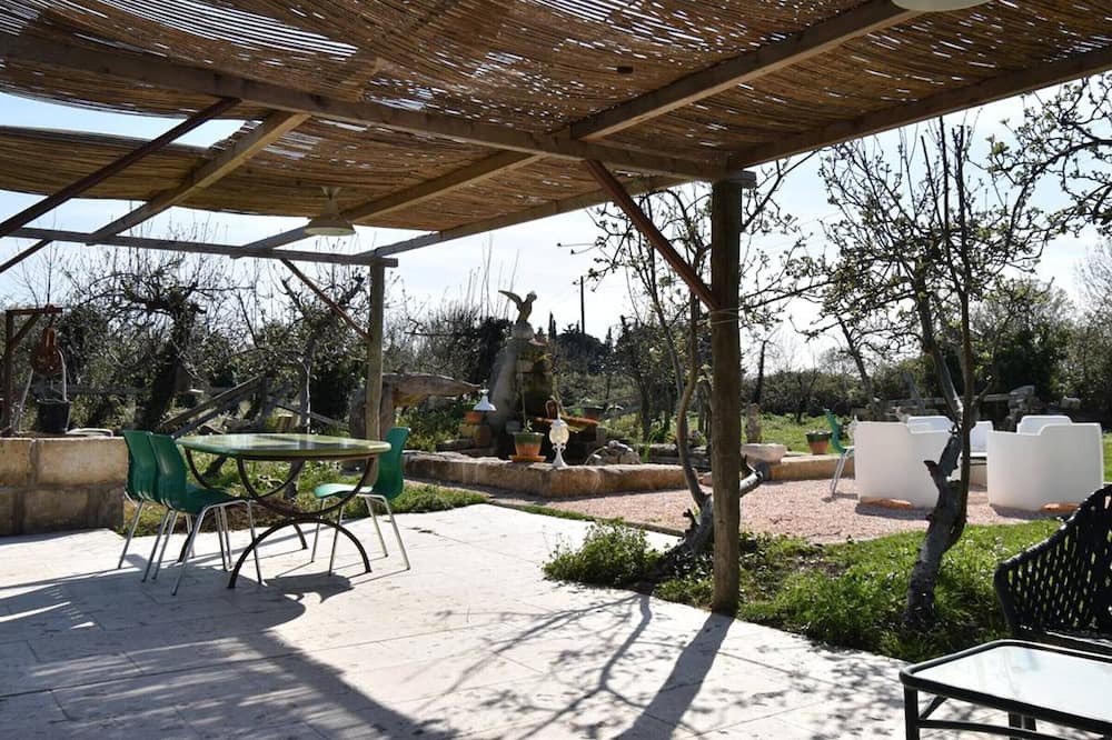 Photo of Patio Balcony in Le Cailar