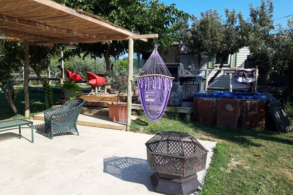 Photo of Outdoor in Le Cailar