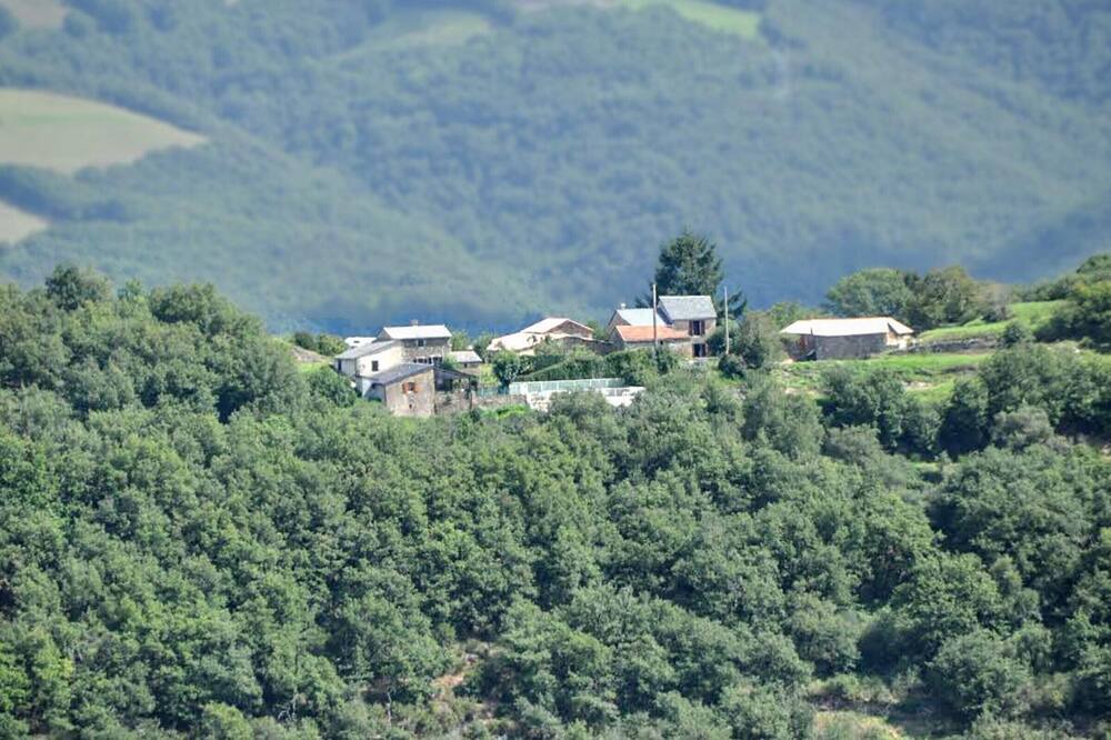 Photo of Outdoor in Montclar