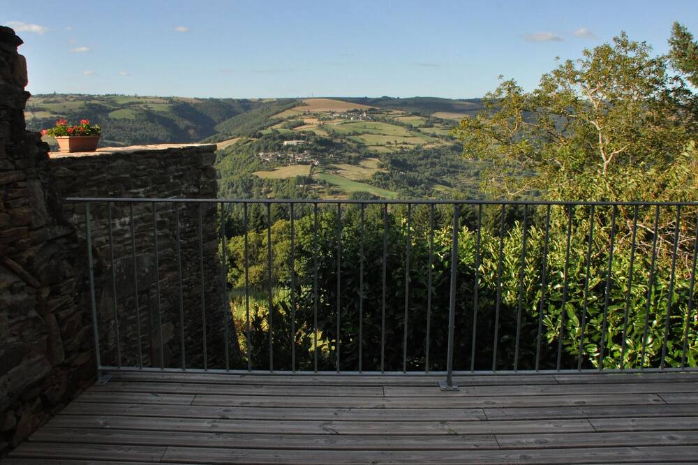 Photo of Outdoor in Montclar