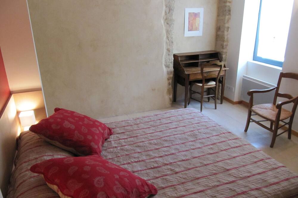 Photo of Bedroom in Roussennac