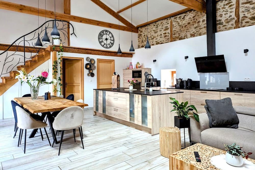 Photo of Others in Saint-Vert