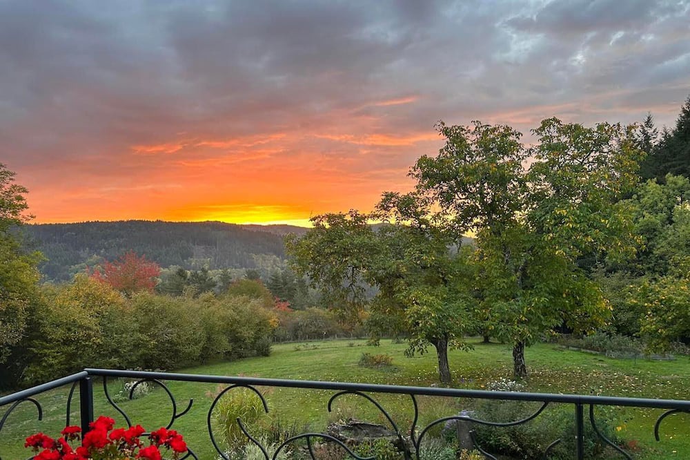 Photo of Outdoor in Saint-Vert