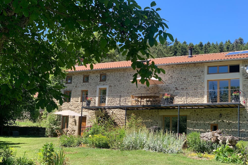 Photo of Outdoor in Saint-Vert