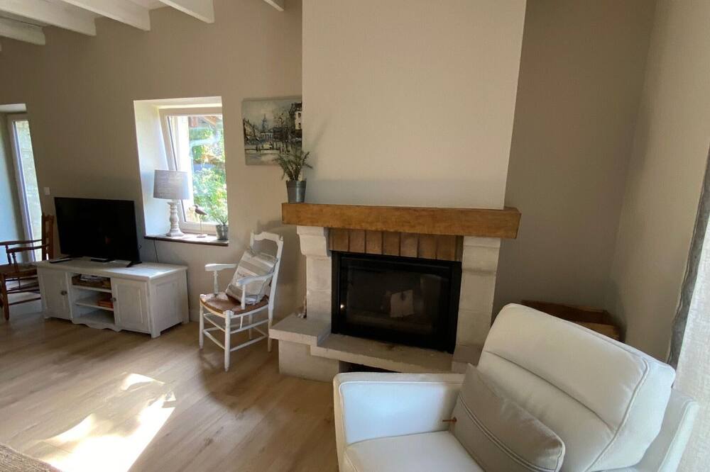 Photo of Livingroom in Bruniquel